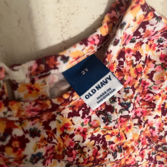 2 old navy jumpers and cat and jack sweat shirt - Picture 3 of 4